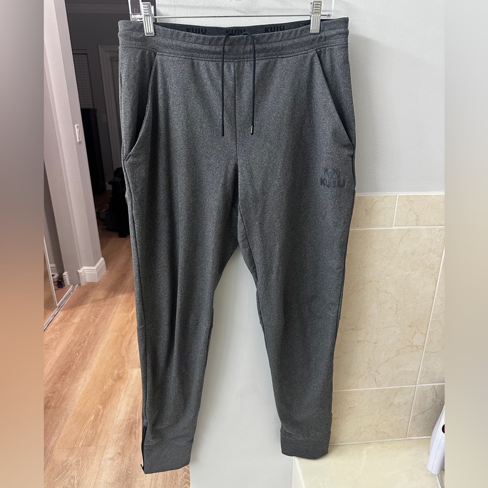 KUIU Men's Charcoal Joggers